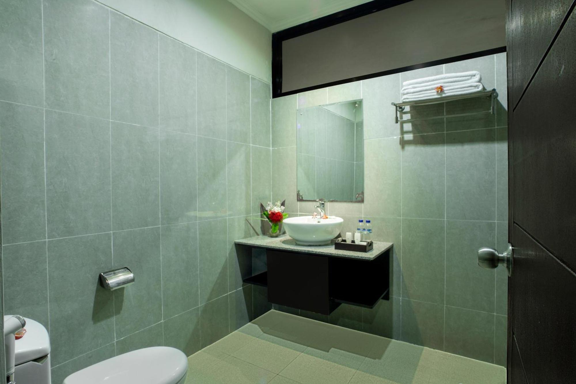 New Garden View Resort - CHSE Certified Legian Zimmer foto